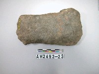 藏品(打製石斧)的圖片